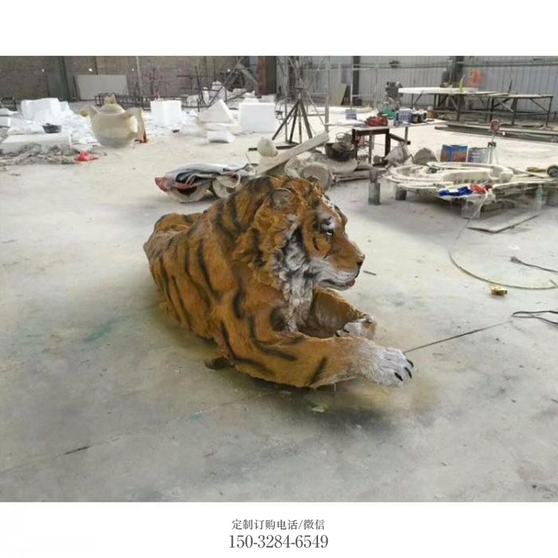 白钢老虎雕塑 社区动物雕塑常用 地产精神堡垒玻璃钢老虎雕塑批发